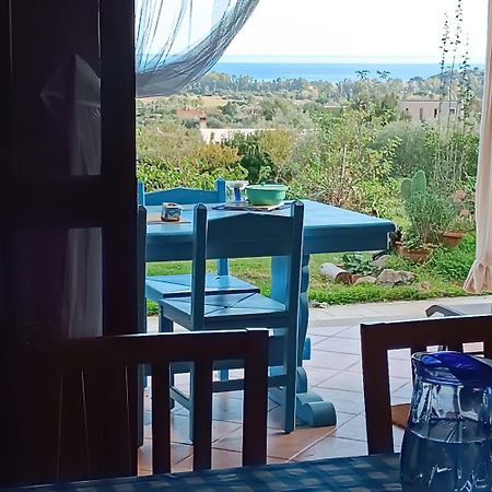 Domu Abi Manna Villa Tertenìa Eksteriør bilde